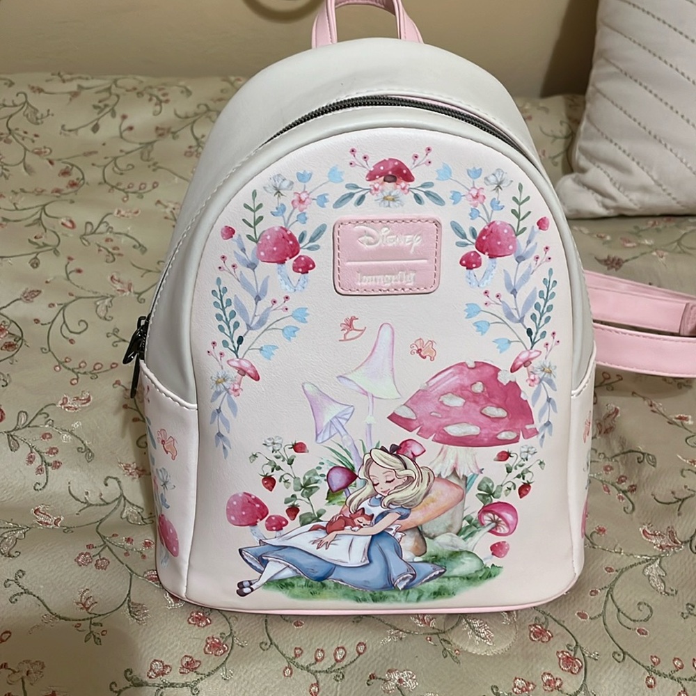 Loungefly Alice in wonderland